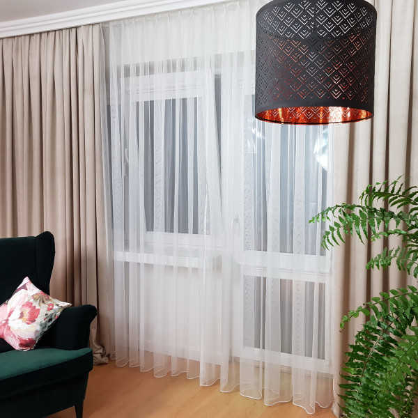 MAG 328 Gotowa zasłona na taśmie kol. jasny beż szer. 140x240 cm