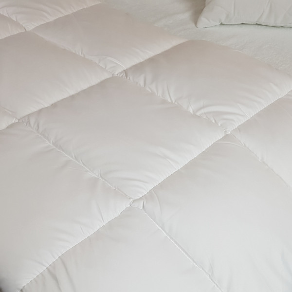 MICRO II Kołdra hotelowa w rozm. 140x200 cm