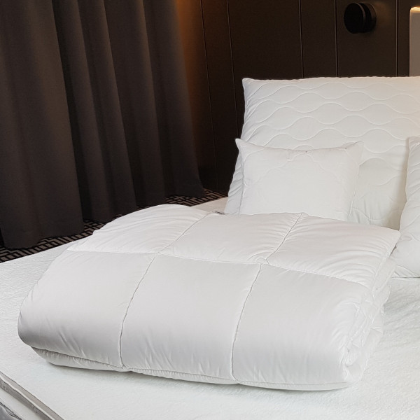 MICRO II Kołdra hotelowa w rozm. 140x200 cm