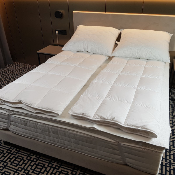 MICRO II Kołdra hotelowa w rozm. 140x200 cm