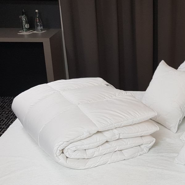 MICRO II Kołdra hotelowa w rozm. 140x200 cm