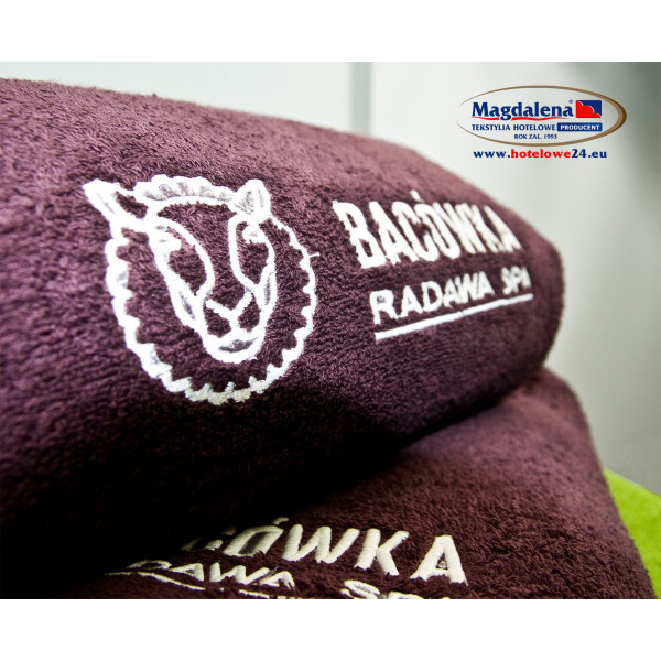 Haft komputerowy na tekstyliach