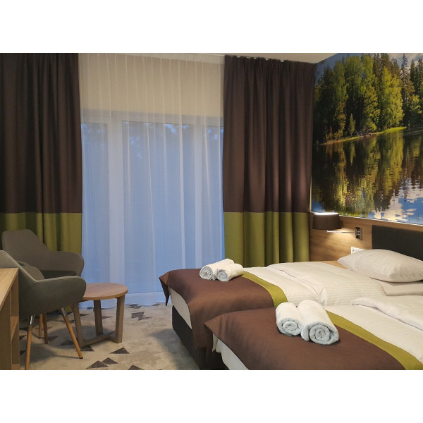 POSZWA HOTELOWA w PASY 140X200