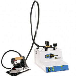 Wytwornica pary z żelazkiem. 1800 W.2.1 litra