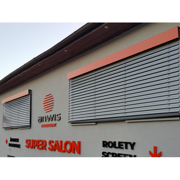 Żaluzja fasadowa Z90 rozm. 140x260 cm w prowadnicach z napędem elektrycznym