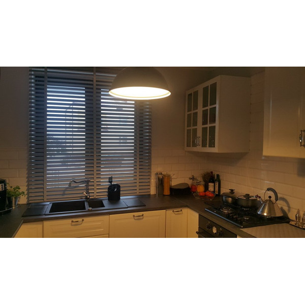 Żaluzja drewniana 50 mm rozm. 120x160 cm w kolorze brązowym Żaluzja drewniana 50 mm rozm. 120x160 cm w kolorze brązowym