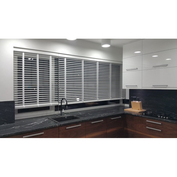 Żaluzja drewniana 50 mm rozm. 120x160 cm w kolorze brązowym Żaluzja drewniana 50 mm rozm. 120x160 cm w kolorze brązowym