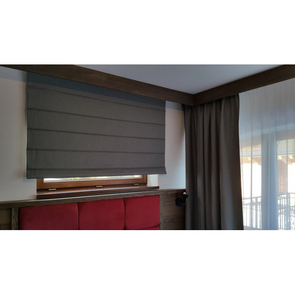 Roleta rzymska zaciemniająca w rozm. 120x160 cm do salonu