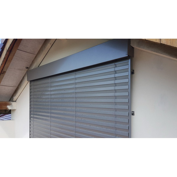 Żaluzja fasadowa Z90 z napędem elektrycznym Elero w kolorze "antracyt" Żaluzja fasadowa Z90 z napędem elektrycznym Elero w kolorze "antracyt"