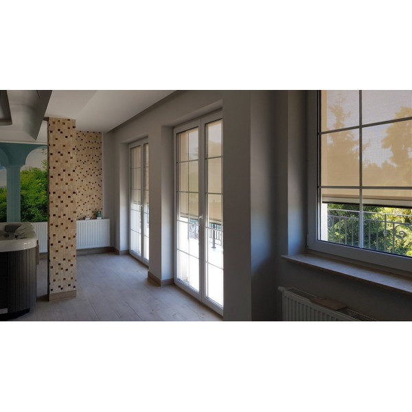 Roleta Screen SK95 ZIP w kolorze "krem" rozm. 120x150 cm napęd elektryczny.