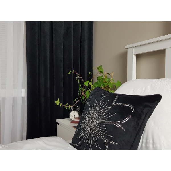 Velvet. Tkanina dekoracyjna zasłonowa o szer. 145 cm