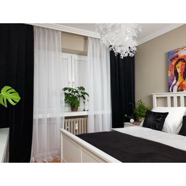 Velvet. Tkanina dekoracyjna zasłonowa o szer. 145 cm