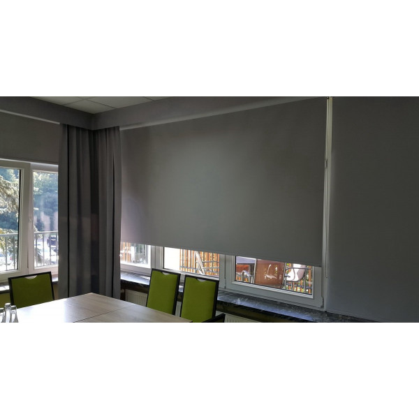RM55 Roleta materiałowa wolnowisząca w rozm. 350x320 cm RM55 Roleta materiałowa wolnowisząca w rozm. 350x320 cm