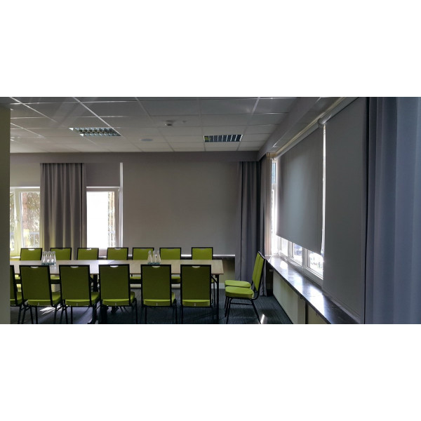 RM55 Roleta materiałowa wolnowisząca w rozm. 350x320 cm RM55 Roleta materiałowa wolnowisząca w rozm. 350x320 cm