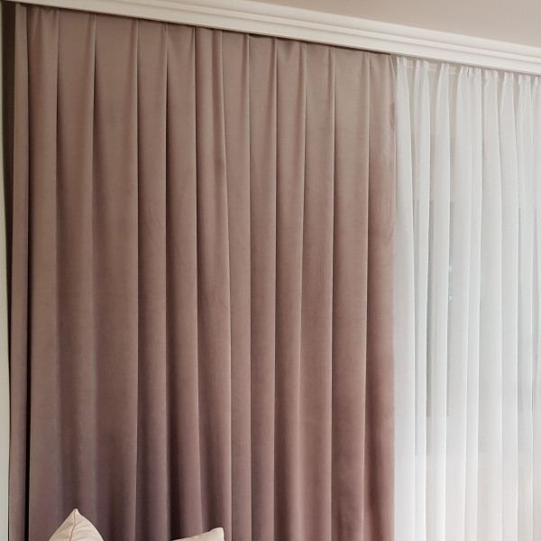 Velutto. Tkanina dekoracyjna zasłonowa o szer. 145 cm