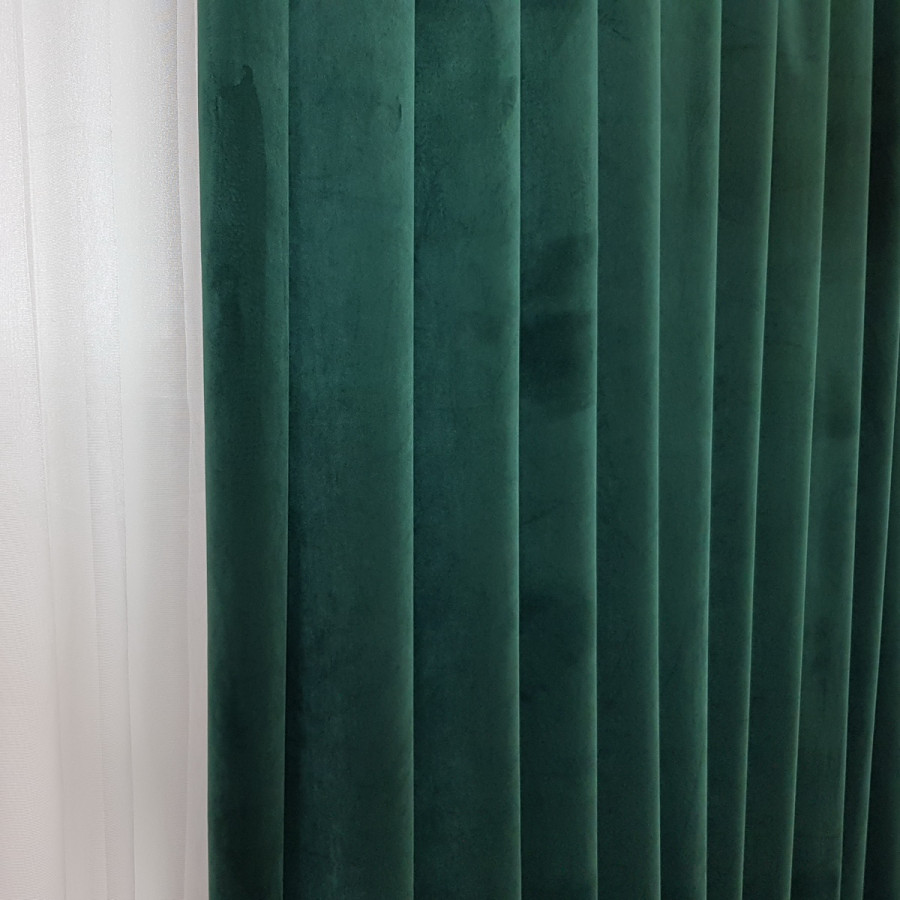 Velutto. Tkanina dekoracyjna zasłonowa kol. zielony o szer. 145 cm