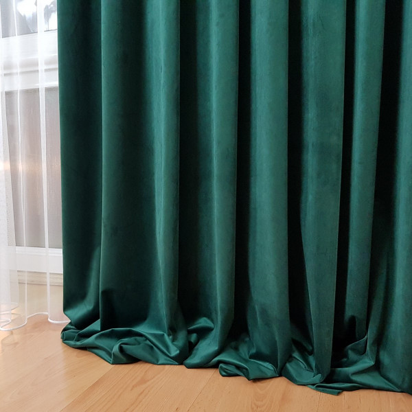 Velutto. Tkanina dekoracyjna zasłonowa kol. zielony o szer. 145 cm