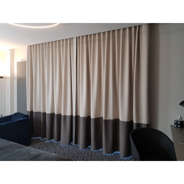 MAG 336 Dwukolorowa zasłona hotelowa blackout w rozm. 145x250 cm za 10 szt.