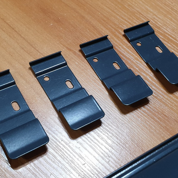 RM 45 Roleta wolnowisząca z napędem elektrycznym w rozm. 168x286 cm kol. B609 antracyt RM 45 Roleta wolnowisząca z napędem elektrycznym w rozm. 168x286 cm kol. B609 antracyt