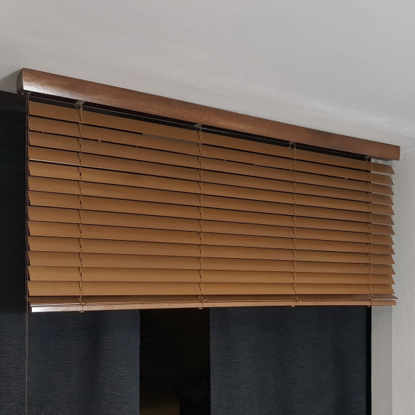 TM01 Żaluzja drewniana 50 mm w rozm. 170x160 cm z kolekcji "Classic" TM01 Żaluzja drewniana 50 mm w rozm. 170x160 cm z kolekcji "Classic"