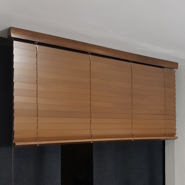 TM01 Żaluzja drewniana 50 mm w rozm. 170x160 cm z kolekcji "Classic" TM01 Żaluzja drewniana 50 mm w rozm. 170x160 cm z kolekcji "Classic"