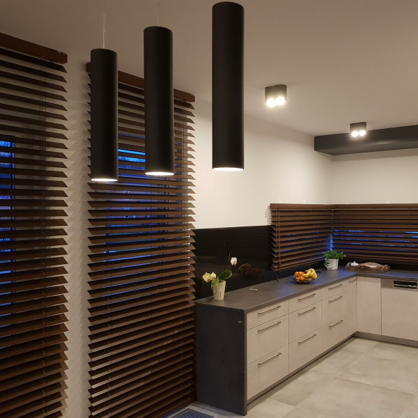 Żaluzja drewniana 70 mm w kolorze mahoń rozm. 170x250 cm