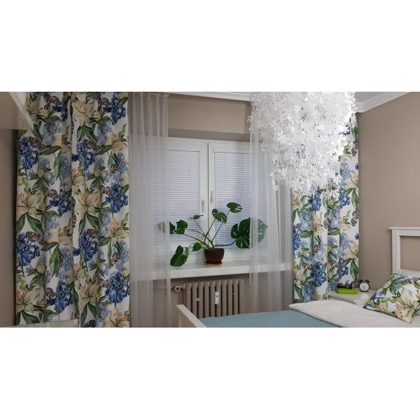 Żaluzja drewniana biała 25 mm do sypialni w rozm. 59x120 cm Żaluzja drewniana biała 25 mm do sypialni w rozm. 59x120 cm