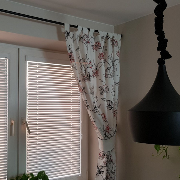 Żaluzja drewniana do kuchni, biała 25 mm w rozm. 49x125 cm