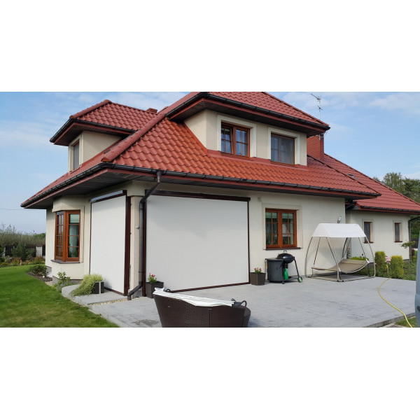 Roleta zewnętrzna SK45 typu Screen w rozm. 380x300 cm Roleta zewnętrzna SK45 typu Screen w rozm. 380x300 cm