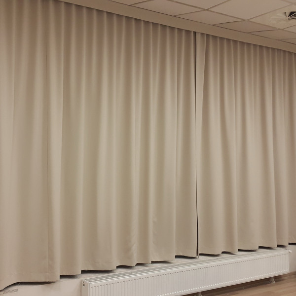 Zasłony do sali bankietowej MAG 341 w rozm. 280x300 cm