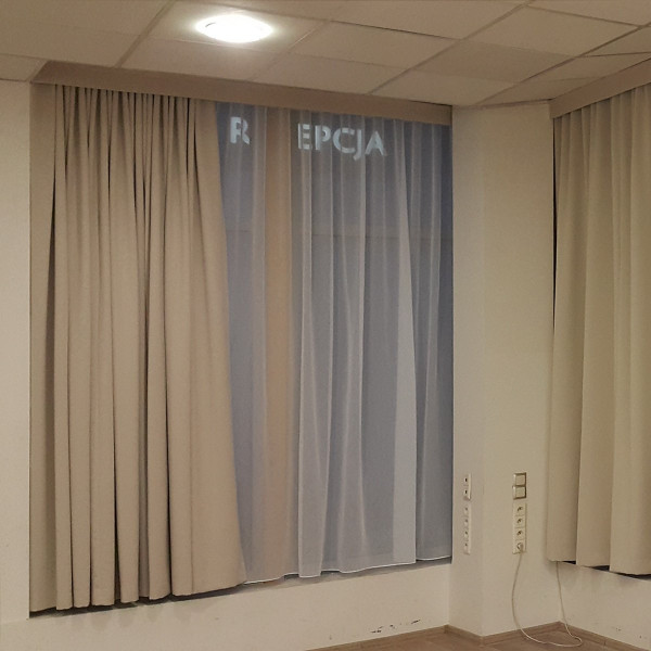 Zasłony do sali bankietowej MAG 341 w rozm. 280x300 cm