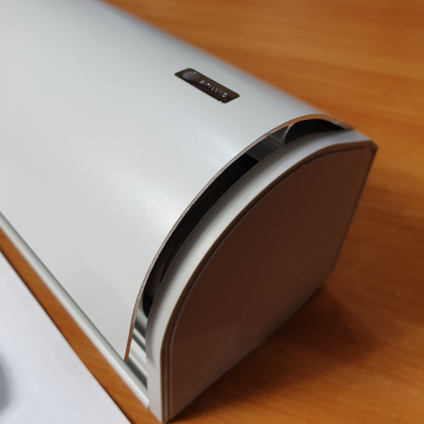 RM 40 Roleta wolnowisząca z napędem elektrycznym w rozm. 98x260 cm