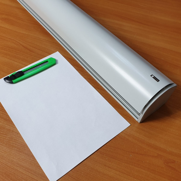 RM 40 Roleta wolnowisząca z napędem elektrycznym w rozm. 98x260 cm