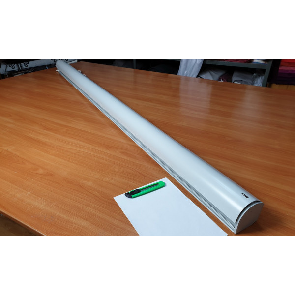 RM 40 Roleta wolnowisząca z napędem elektrycznym w rozm. 98x260 cm