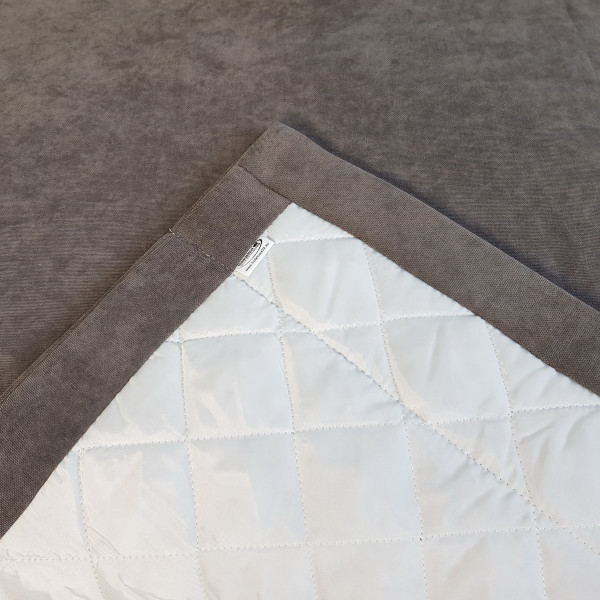 Narzutka na łóżko do pokoju PAS 323 w rozm. 80x140 cm Narzutka na łóżko do pokoju PAS 323 w rozm. 80x140 cm