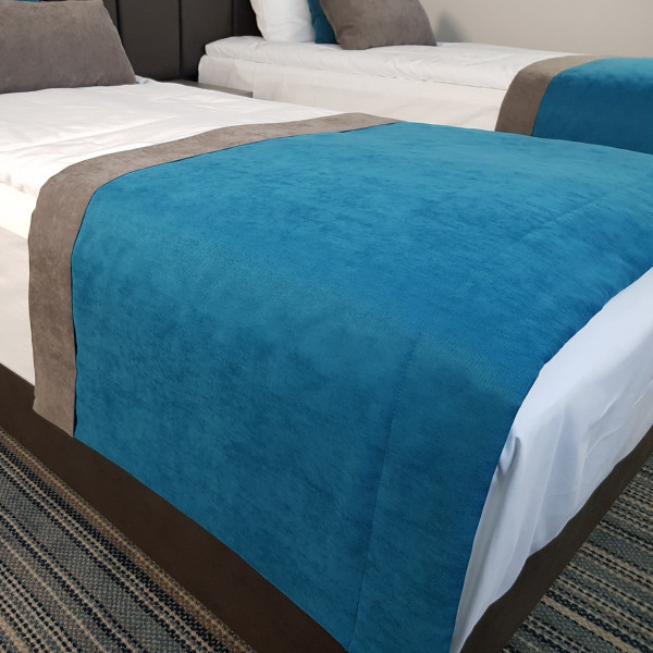 Narzutka hotelowa na łóżko PAS 327 w rozm. 80x170 cm Narzutka hotelowa na łóżko PAS 327 w rozm. 80x170 cm