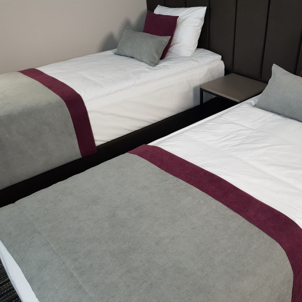 Narzutka szal na łóżko PAS 329 w rozm. 80x140 cm za 30 szt.