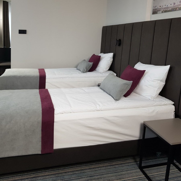 Narzutka szal na łóżko PAS 329 w rozm. 80x140 cm za 30 szt.