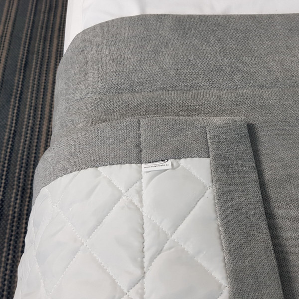 Narzutka szal na łóżko PAS 329 w rozm. 80x140 cm za 30 szt.