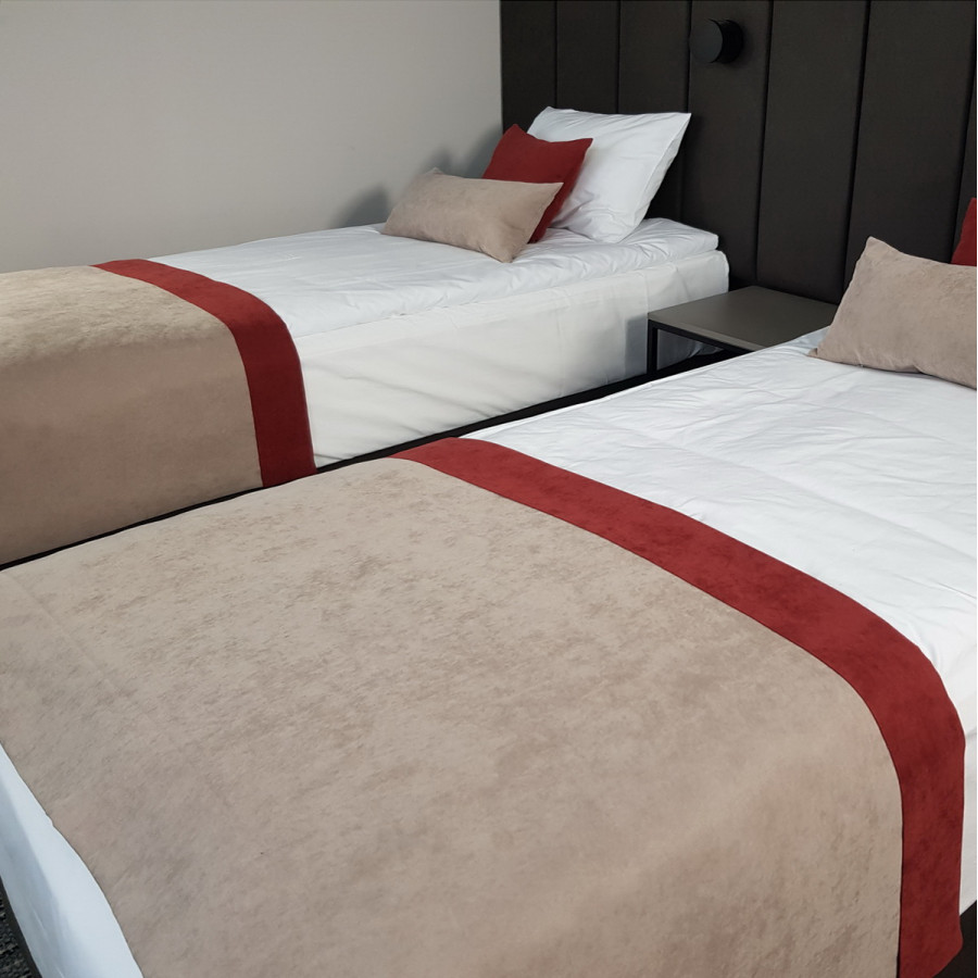 Narzuta hotelowa na łóżko PAS 332 w rozm. 80x140 cm