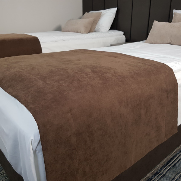 Pasaż na łóżko PAS 334 hotelowy w rozm. 70x140 cm