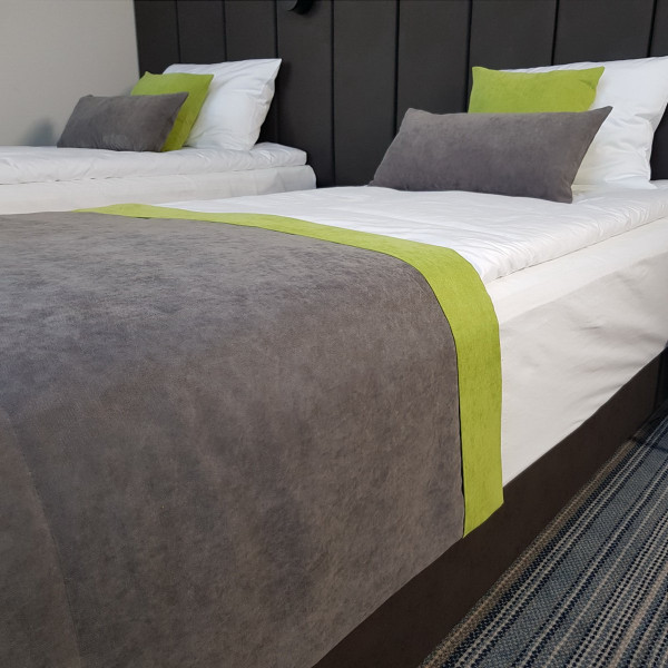 Ozdobny szal hotelowy PAS 337 w rozm. 80x170 cm za 30 szt.