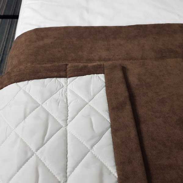Szal hotelowy na łóżko PAS 338 w rozm. 80x140 cm za 30 szt. Szal hotelowy na łóżko PAS 338 w rozm. 80x140 cm za 30 szt.