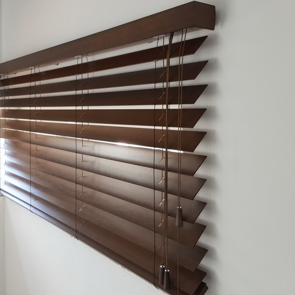 Żaluzja drewniana do kuchni 70 mm w rozm. 170x70 cm