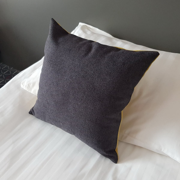 Poszewka ozdobna na poduszkę rozm. 40x40 cm za 10 szt. POS 311 Poszewka ozdobna na poduszkę rozm. 40x40 cm za 10 szt. POS 311
