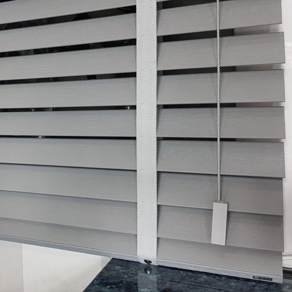 Żaluzje drewniane 50 mm szare rozm. 80x130 cm Natural