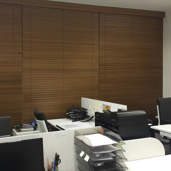 Żaluzja drewniana na wymiar 150x250 cm Natural 50 mm