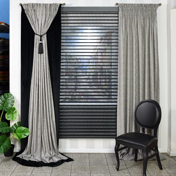 Roleta czarna w rozm. 150x150 cm Zebra Elegance