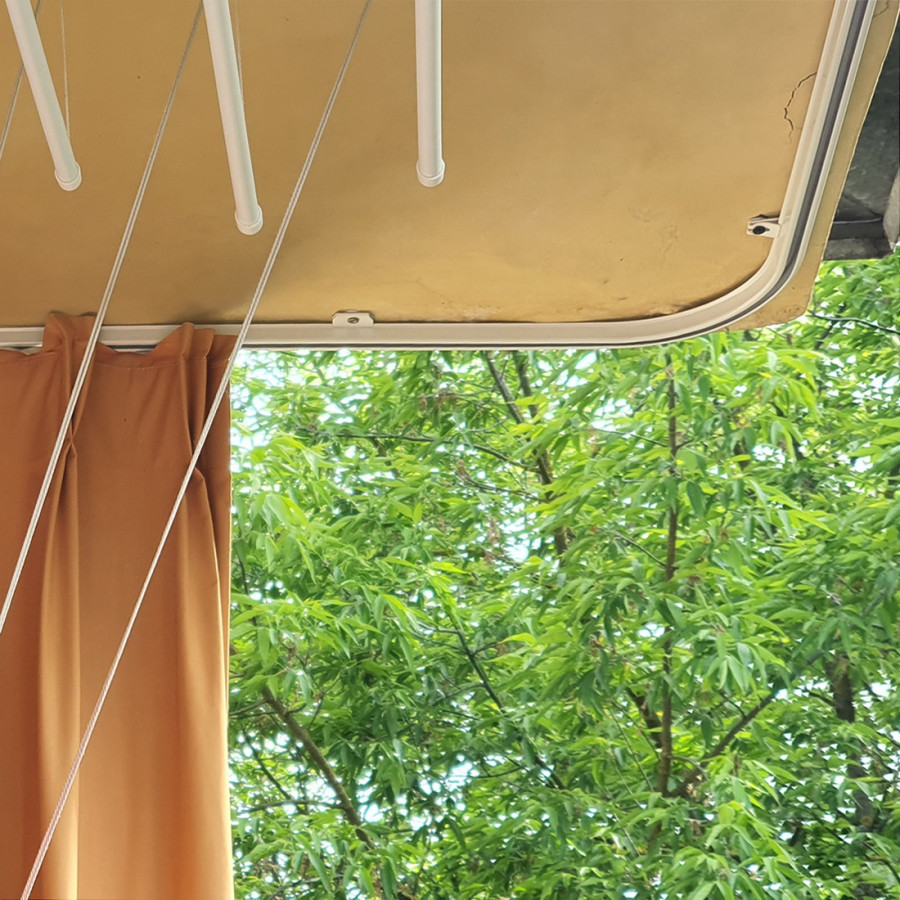 Karnisz zewnętrzny na balkon sufitowy aluminiowy KS