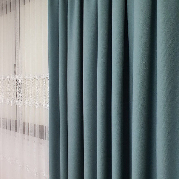 Zasłona gotowa na taśmie rozm. 140x280 cm MAG 354